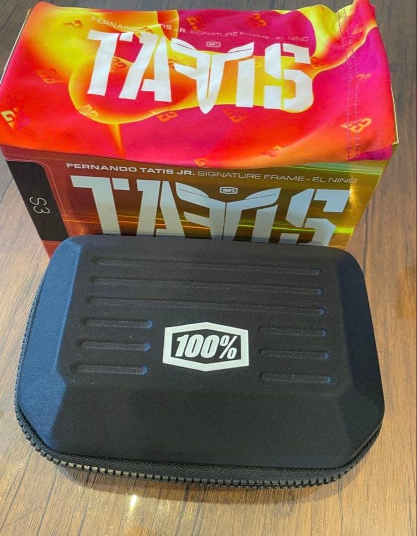 ワンハンドレッドタティスJr.