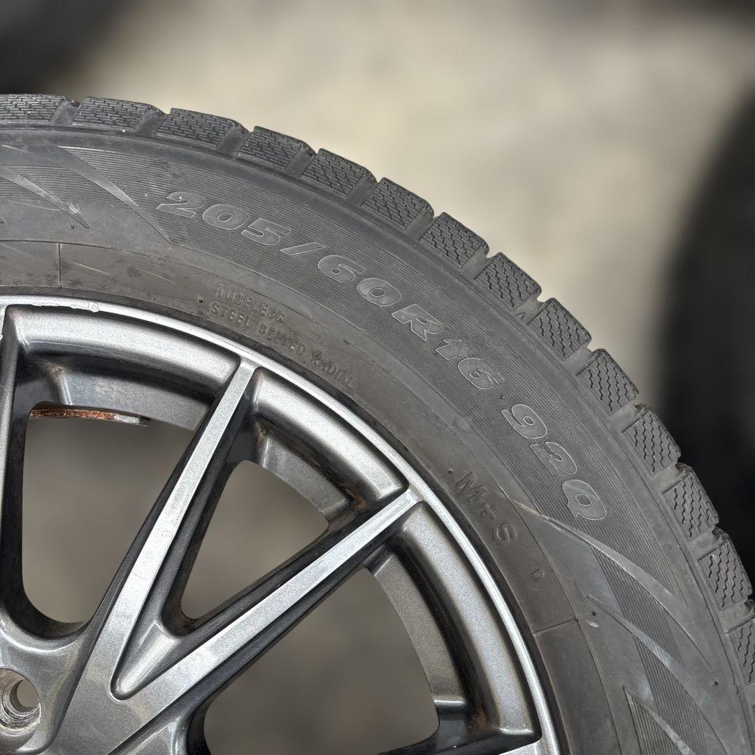 ソ*ク様 スタッドレスタイヤホイール 4本セット