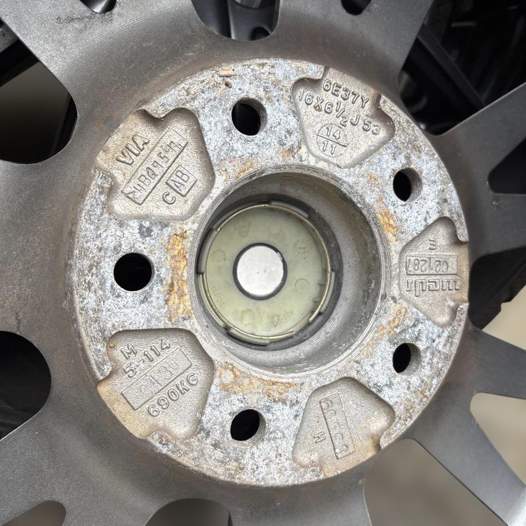 ソ*ク様 スタッドレスタイヤホイール 4本セット