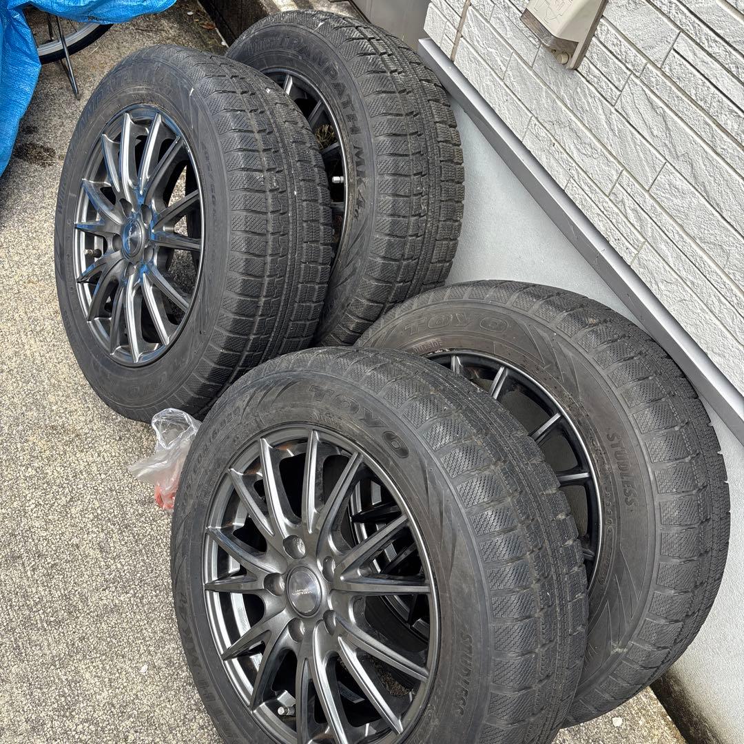 ソ*ク様 スタッドレスタイヤホイール 4本セット