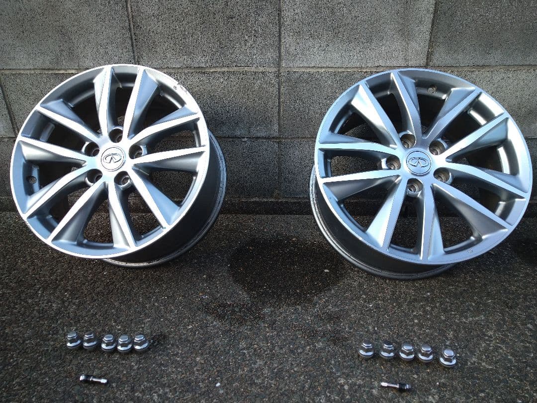 日産V37スカイライン純正17インチアルミホイール4本中2本セット①