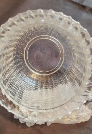 ナンタケットバスケット・ガラス・キャンディーポット・底にヒビ有