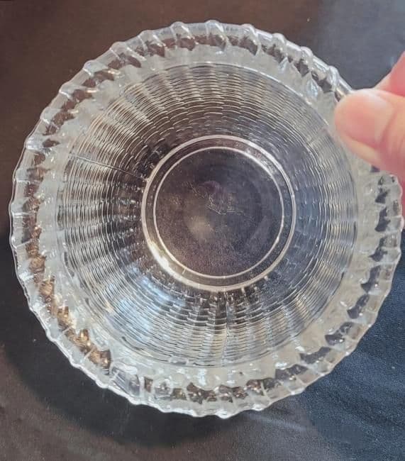 ナンタケットバスケット・ガラス・キャンディーポット・底にヒビ有