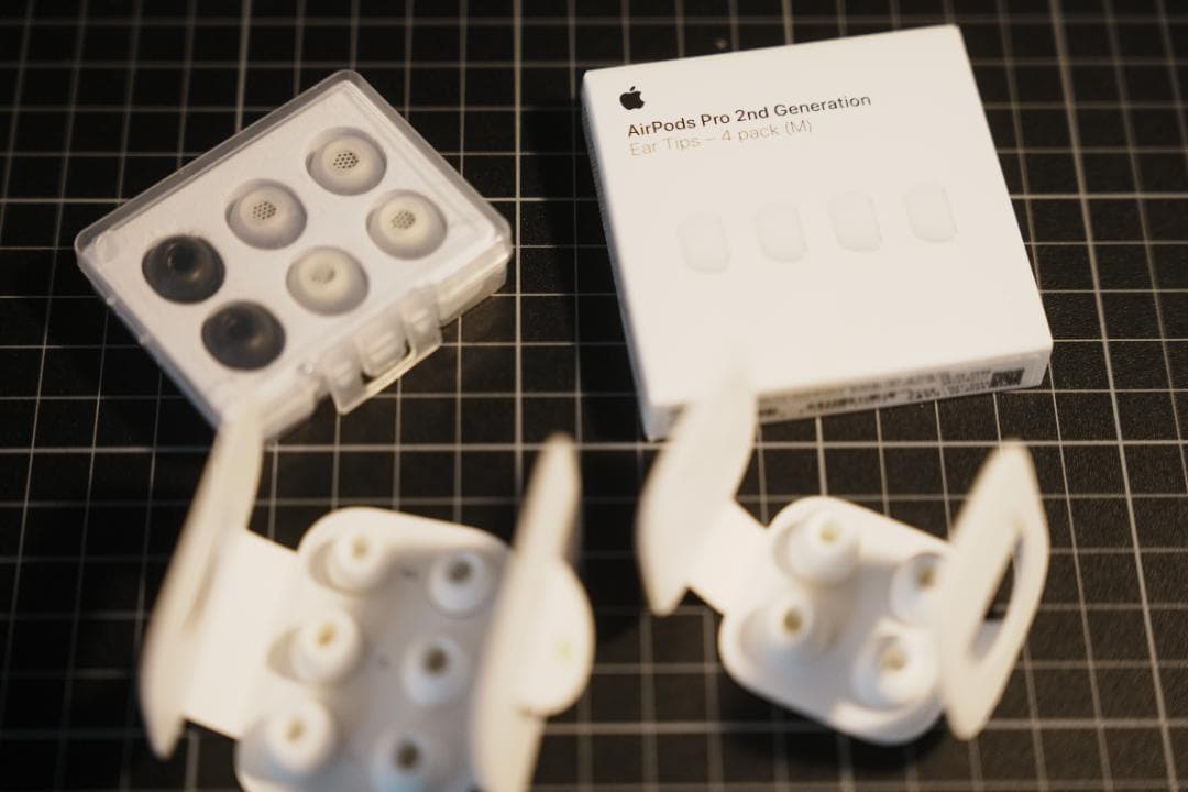 ガ*ビ様 AirPods Pro 第2世代 本体 付属品付き