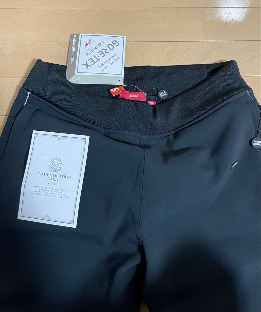 ★新品★ Supreme Windstopper Sweatpant黒 Sサイズ