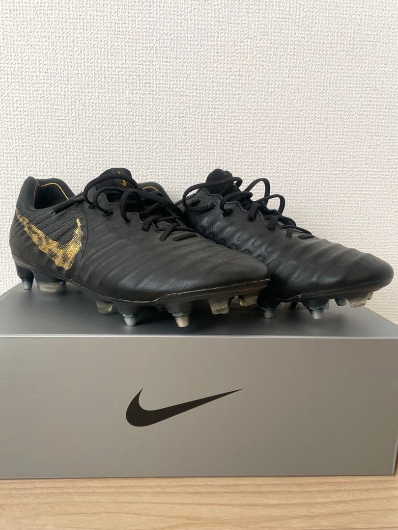 NIKEティエンポレジェンド7 SG/ブラック×ゴールド(27cm)
