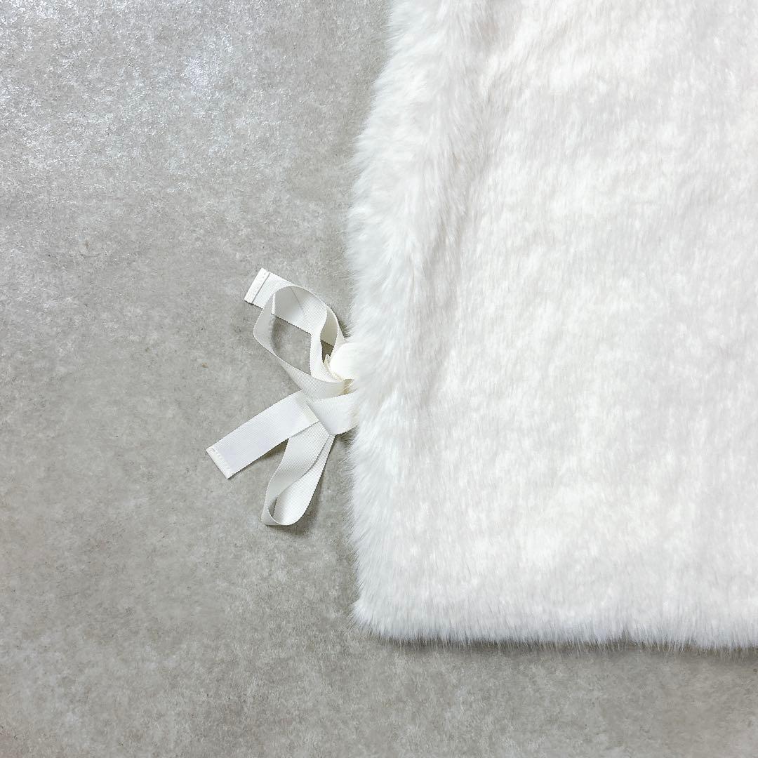 【極美品】イデアルーチェ　idealuce エコファーリボンベスト　ホワイト