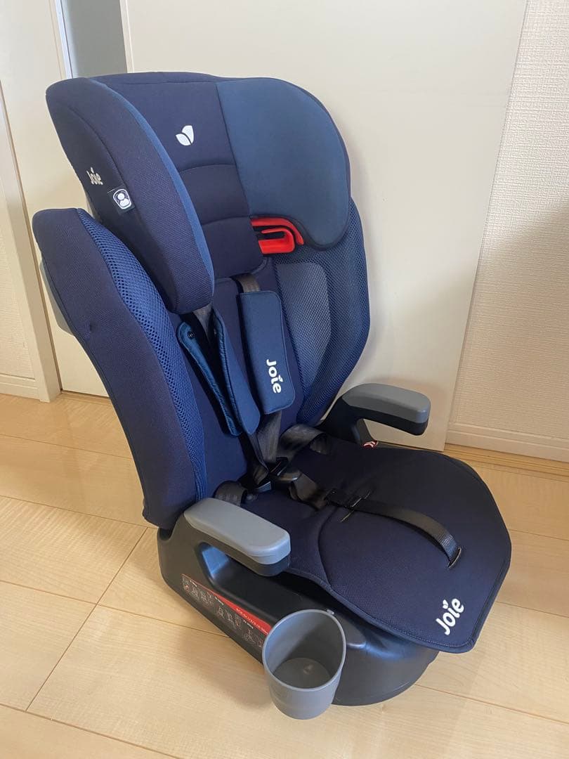 Joie ジョイー チャイルドシート ジュニアシート カップホルダー付！