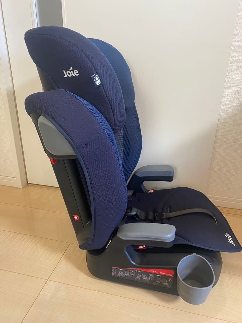 Joie ジョイー チャイルドシート ジュニアシート カップホルダー付！