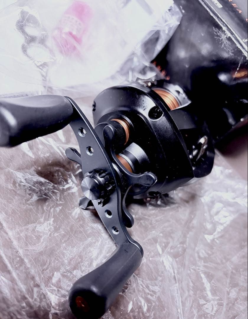 超希少 ダイワ Daiwa PRESSOシルバークリーク プレッソベイト右・新品