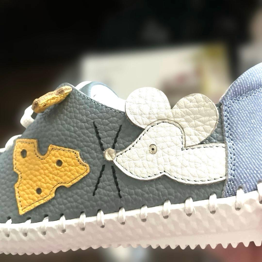 あ*る様 23センチ　エスタシオン チーズを引っ張るだけでワンタッチ、グレー