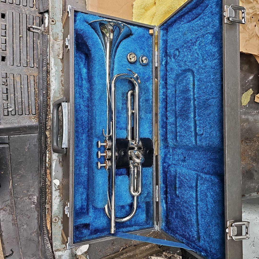 美品 YAMAHA YTR-135 ヤマハ トランペット ハードケース付き