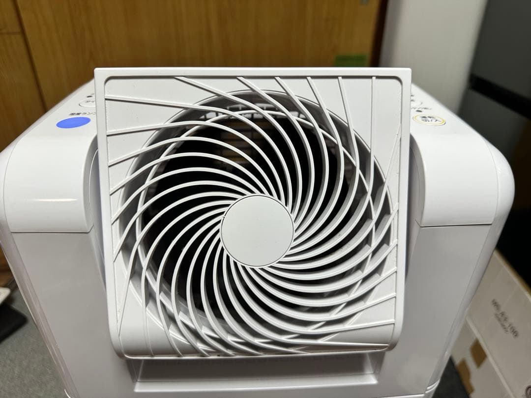 2022年製　IRIS OHYAMA 除湿機除湿器衣類乾燥サーキュレーター