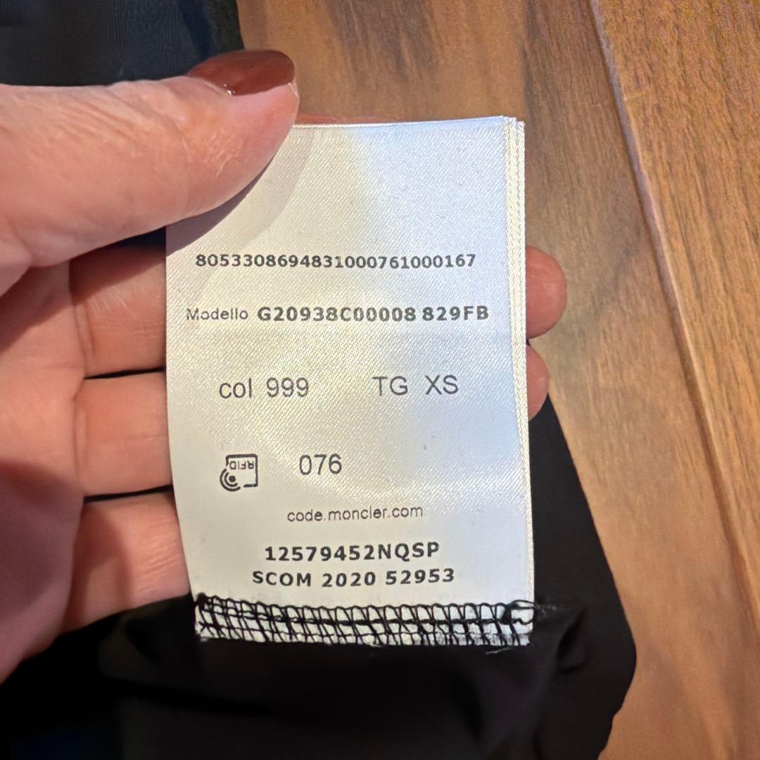 MONCLER ブラック Tシャツ XS