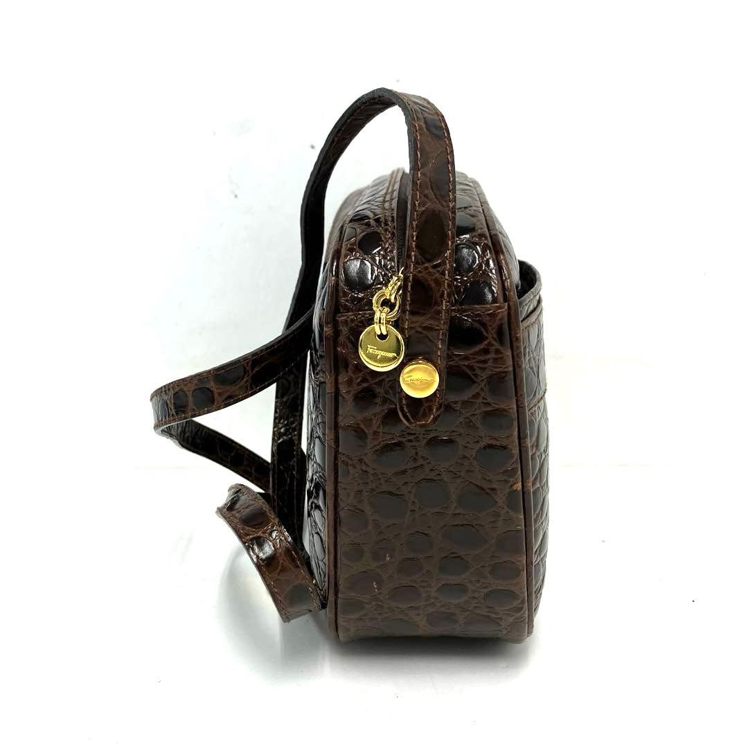 大人気☆フェラガモ☆ショルダーバッグ☆ヴァラリボン☆クロコ型押し☆革☆ブラウン！