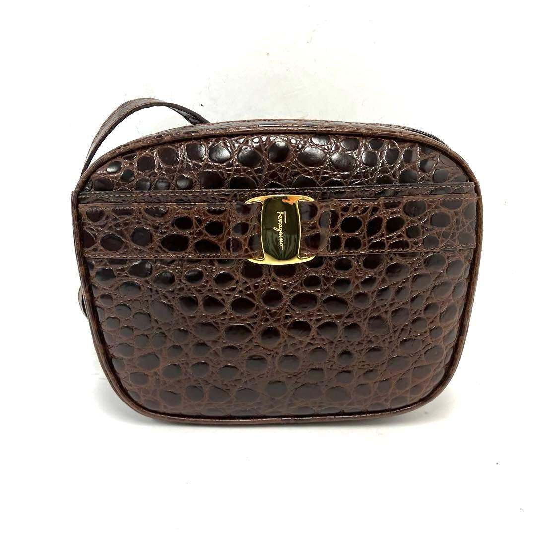 大人気☆フェラガモ☆ショルダーバッグ☆ヴァラリボン☆クロコ型押し☆革☆ブラウン！