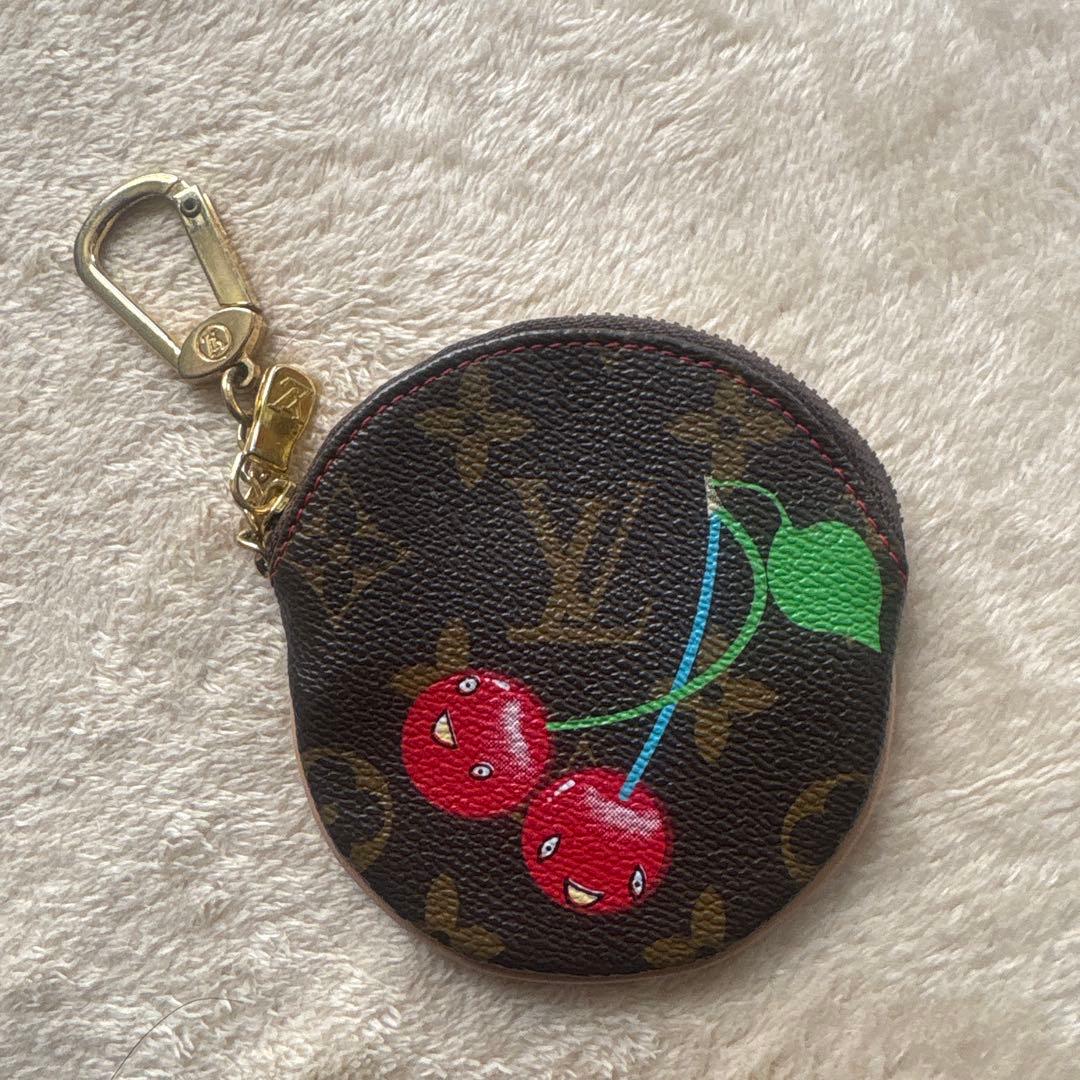 Louis Vuitton チェリー柄 ケース