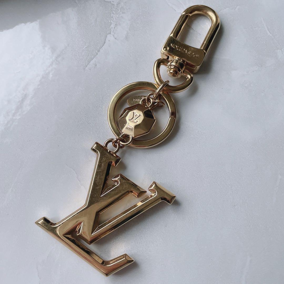 正規品 ルイヴィトン キーホルダー LV ファセット　キーリング