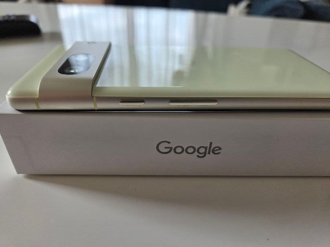 Google Pixel 7 黄緑色 箱付き Pixel Buds Pro付属