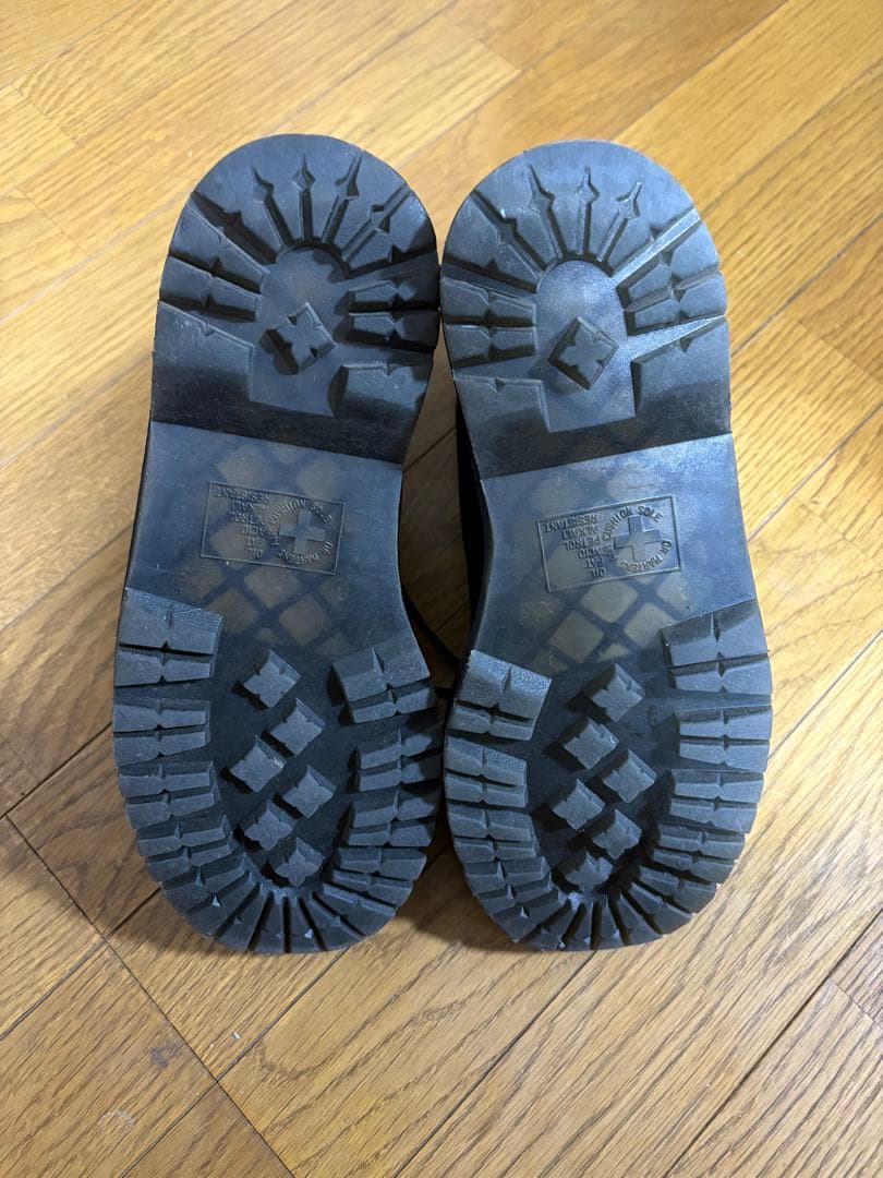 Dr. Martens 　UK8 8ホール