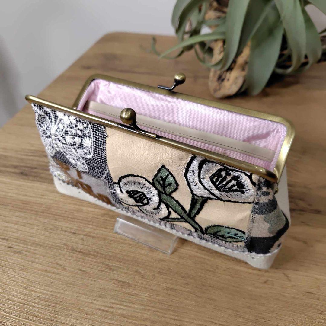 S*E様 ①ミナペルホネン/swing camelliaスィングカメリア/がま口