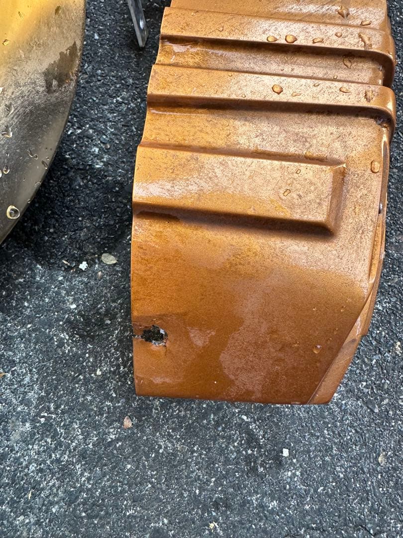 ES 200系ハイエース キャリパーカバーVer.II ゴールド