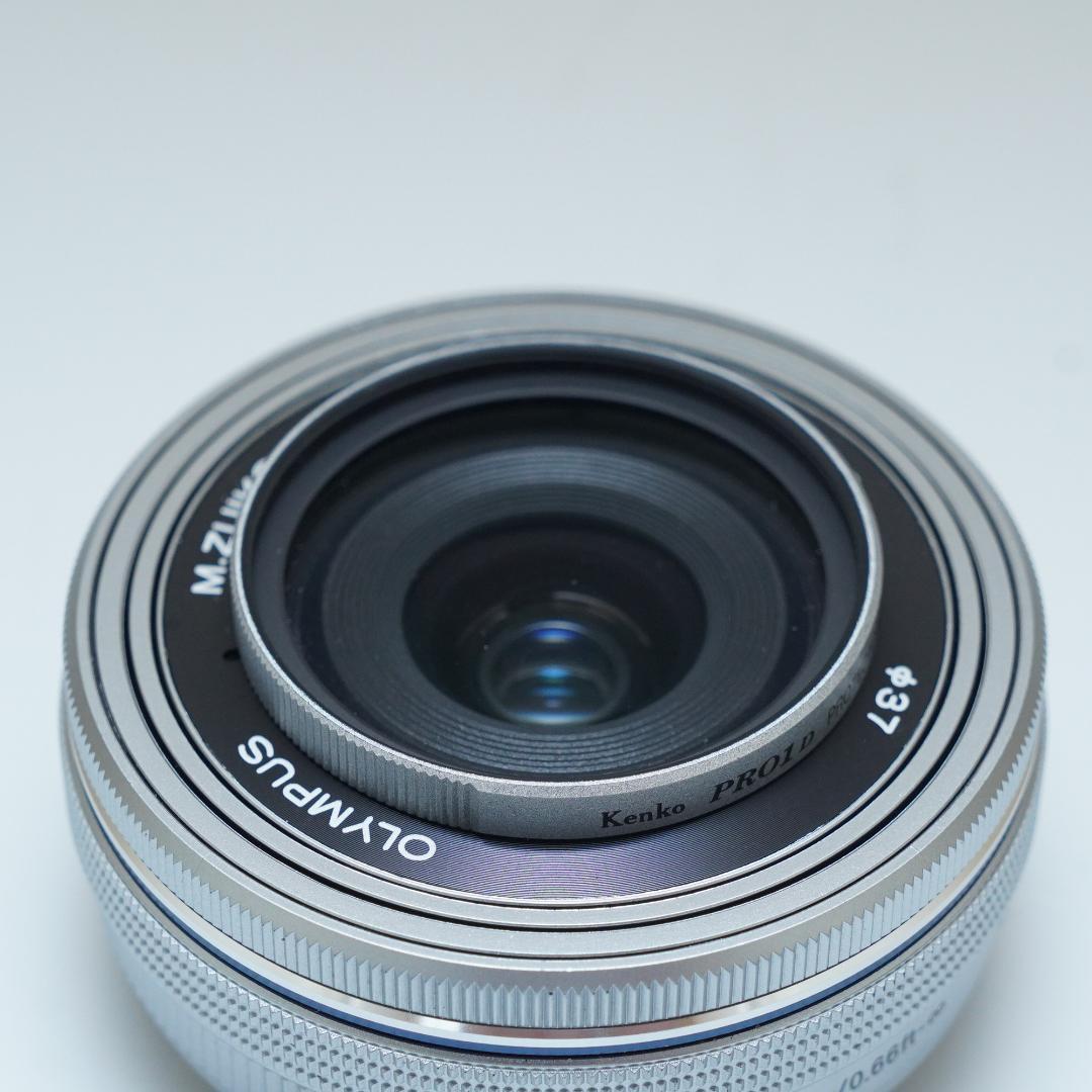 ★動画でも大満足★オリンパス14-42mm EZ パンケーキ　シルバー