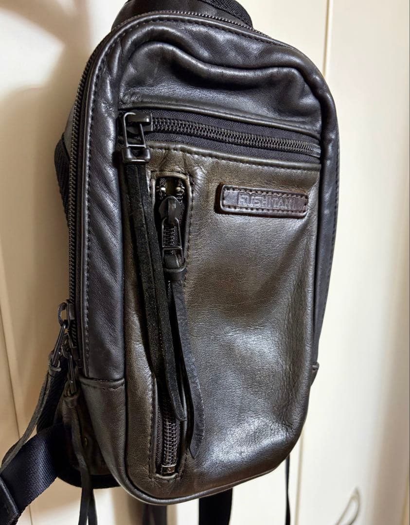 クシタニ　2ウェイレッグバッグ