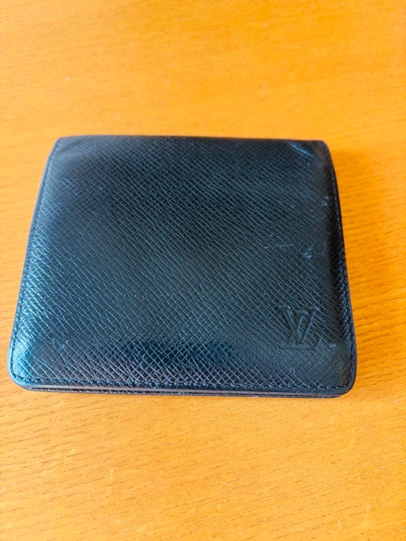 Louis Vuitton タイガ　二つ折り財布 ブラック