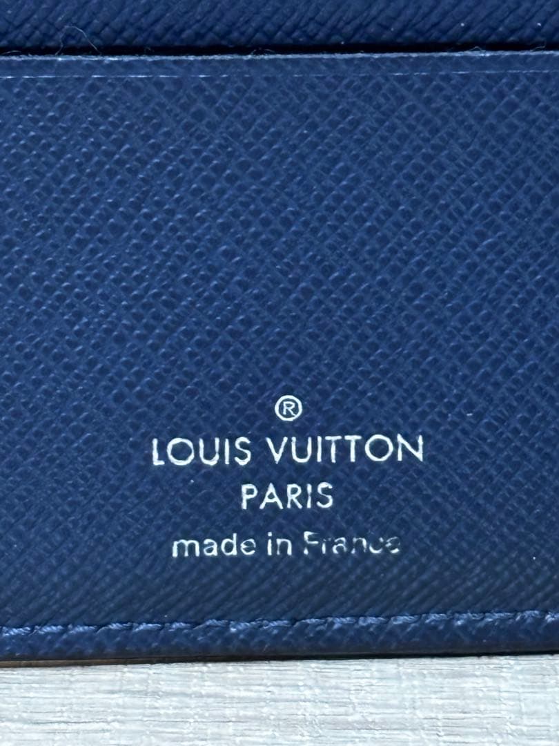 ルイヴィトン エピ LVサークルロゴ 二つ折り財布 ミュルティプル