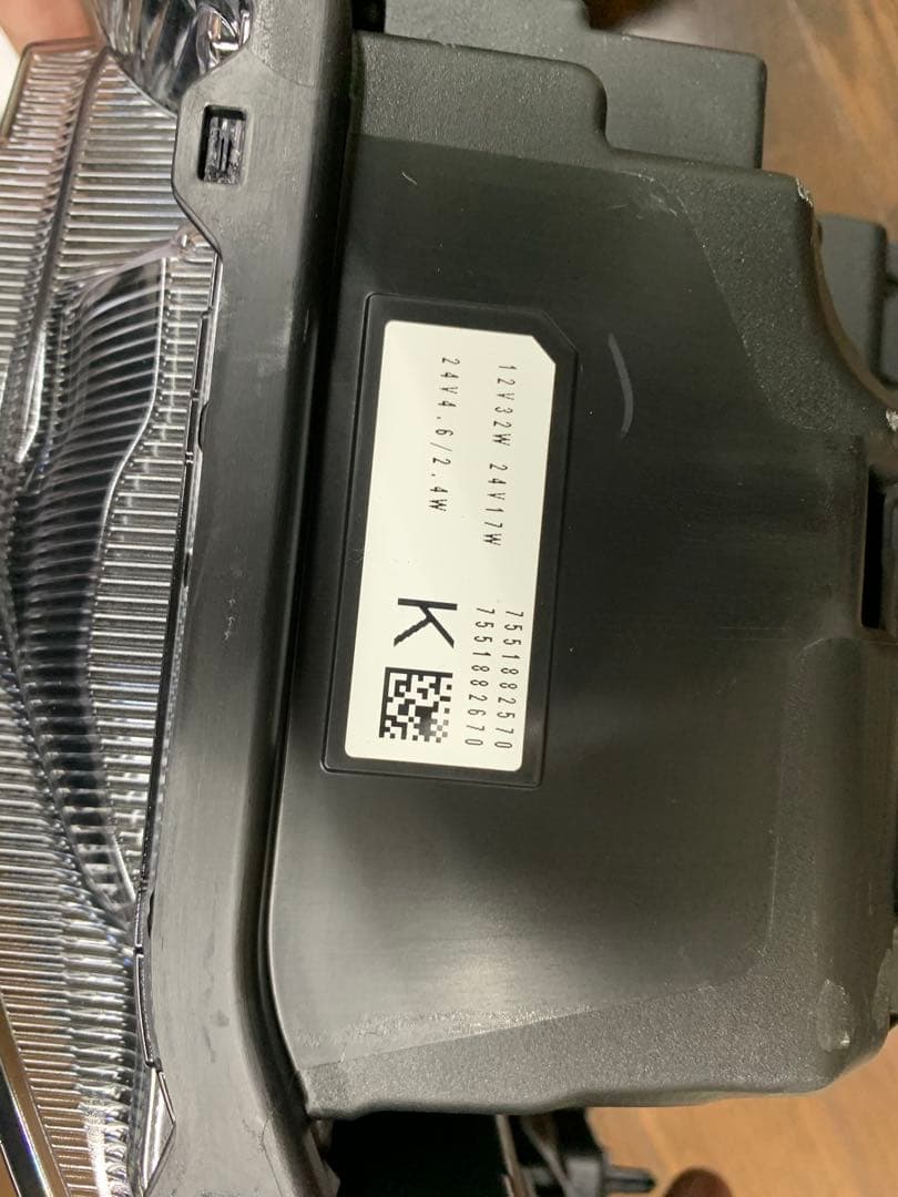 いすゞ・左右・LEDヘットライト