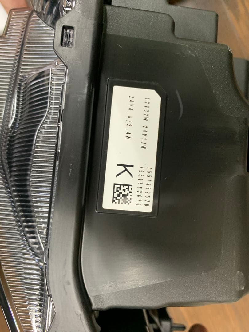 いすゞ・左右・LEDヘットライト