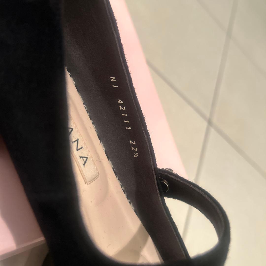 ダイアナ　ストラップ ビジュー ポインテッドトゥ メリージェーン