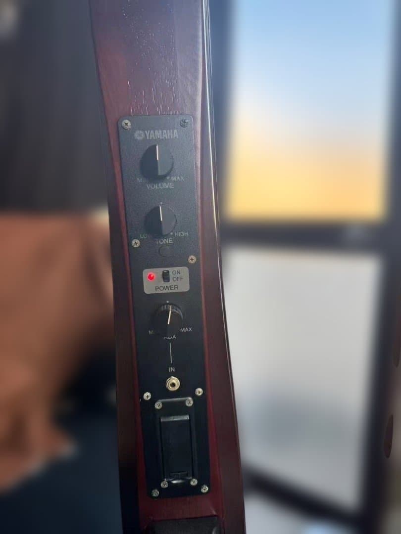 ベース Yamaha SLB100