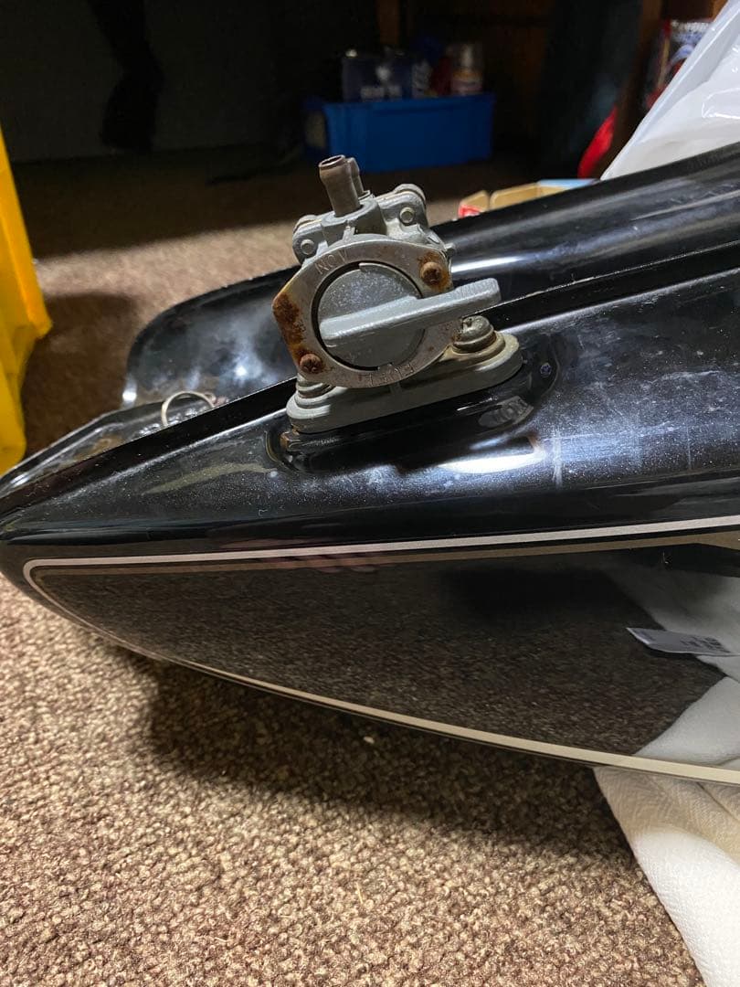 SR400用 ブラックタンク　カギ有ります！！