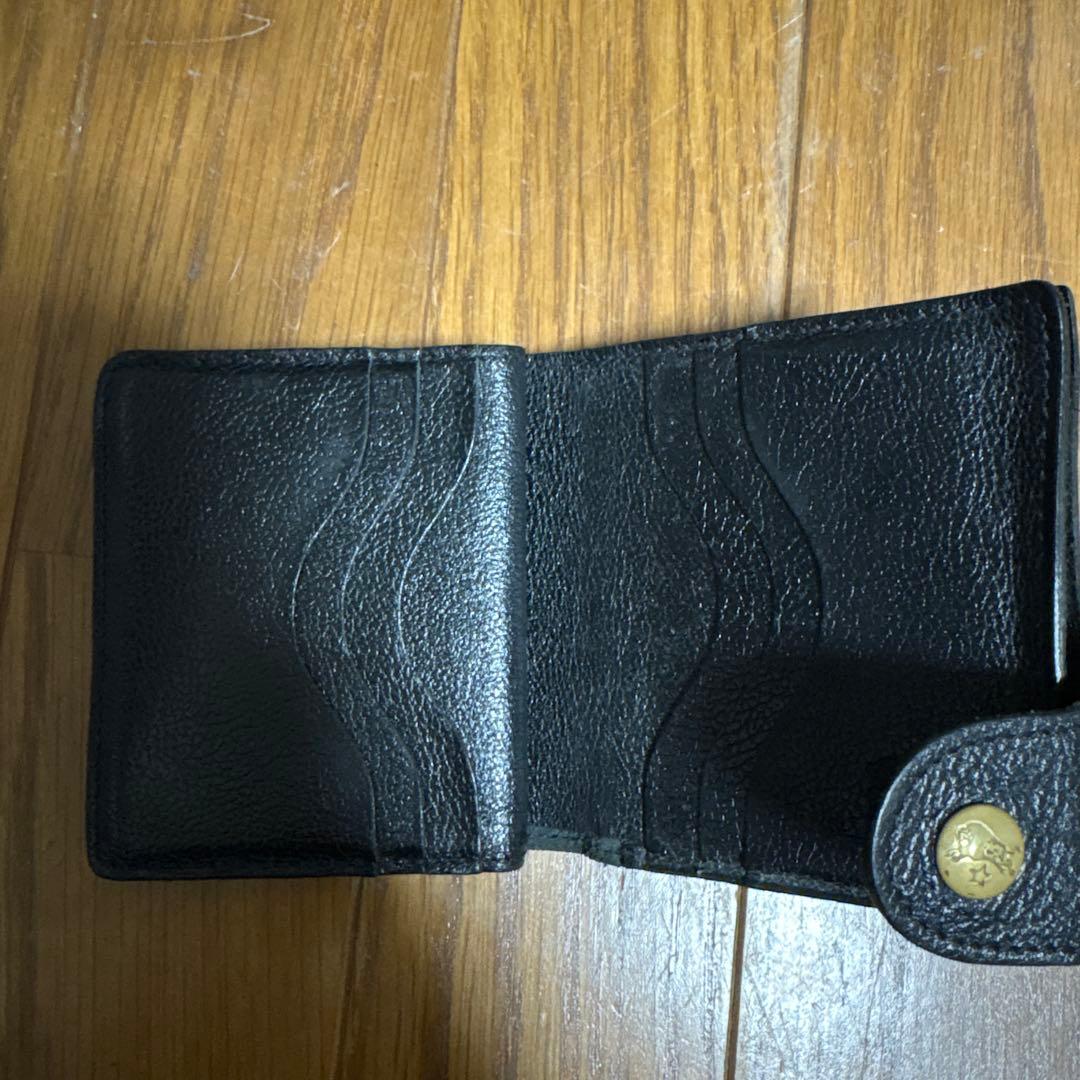 イルビゾンテ 二つ折り財布 黒 レザー 金ボタン 多機能