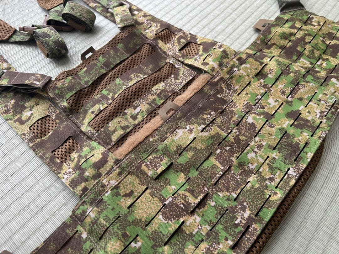 DIRECT ACTION チェストリグ TYPHOON 新品 サバゲー 装備