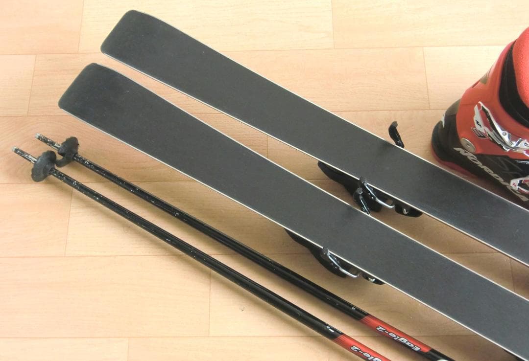 ■送料無料■VOLKL■子供用スキーセット■130/23.5■GRIPWALK■