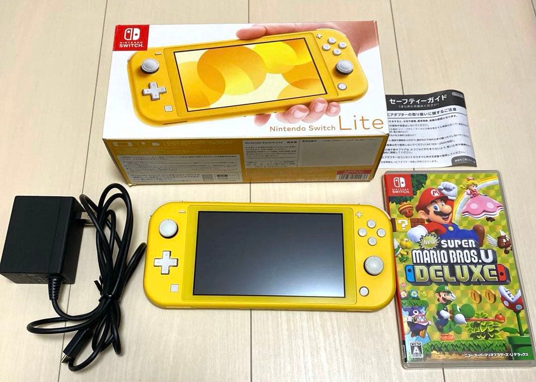 Nintendo Switch Lite イエロー　マリオブラザーズUデラックス