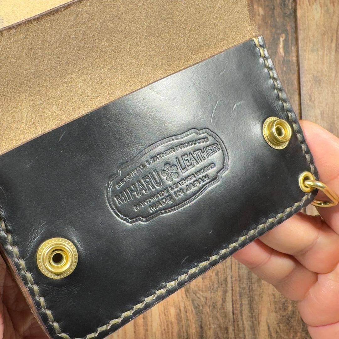 【ブラック茶芯】手縫いショートトラッカーウォレット（クロムエクセル使用）