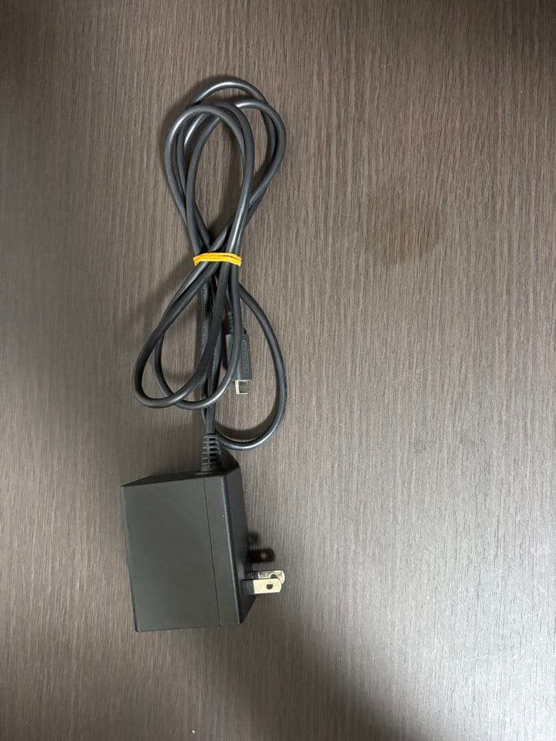 Nintendo Switch Lite ピンク　充電器付