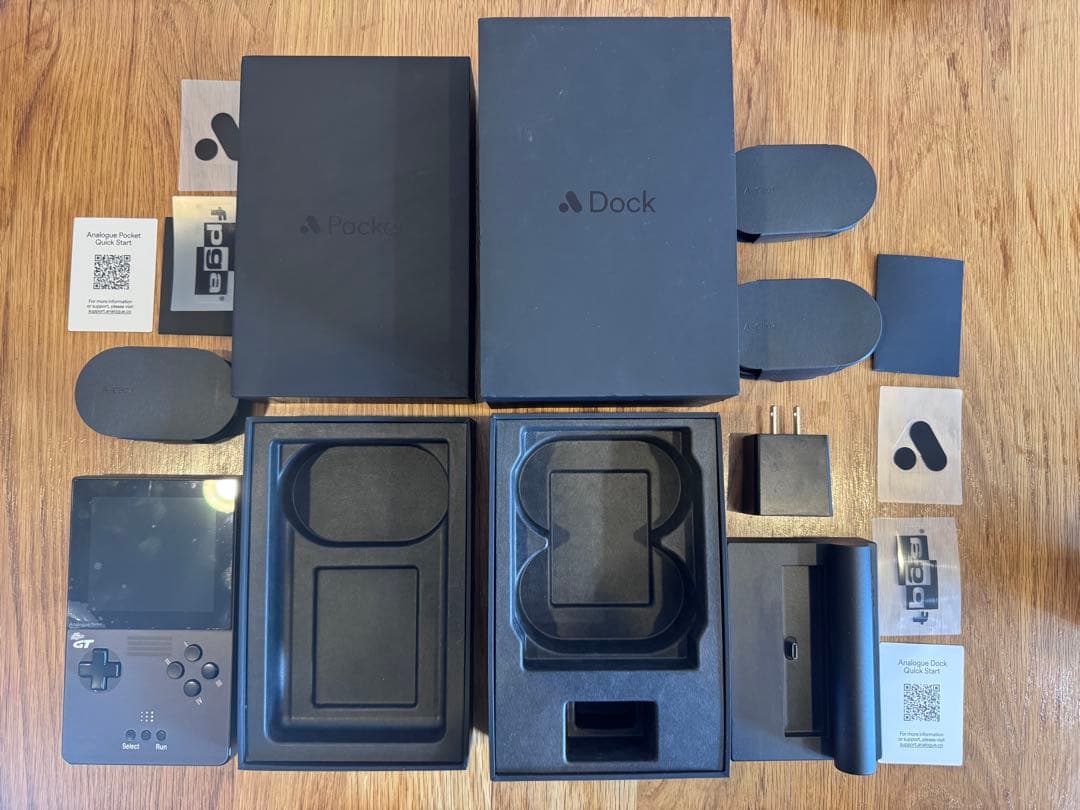 Analogue Pocket と Analogue dock