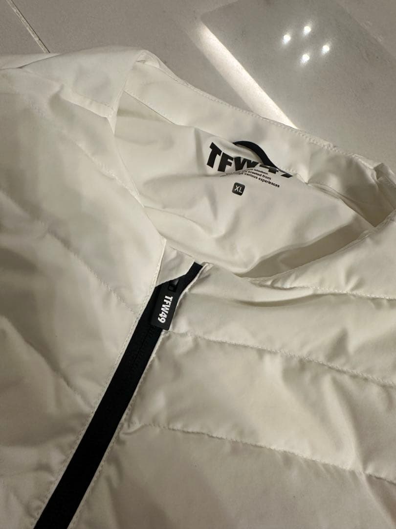 TFW49ベストSHIELD WARMER COLLARLESS VEST