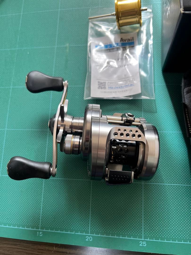 リール SHIMANO CALCUTTA CONQUEST BFS HG LEFT