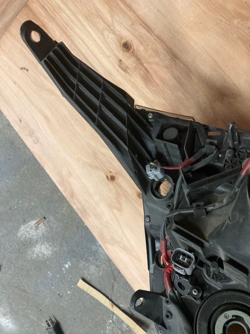 トヨタ70 75ヴォクシー後期ヘッドライト左右　TOYOTA VOXY