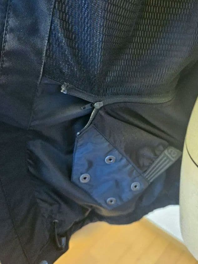 BURTON ak GORETEX レディース　スノーボードウェア　黒