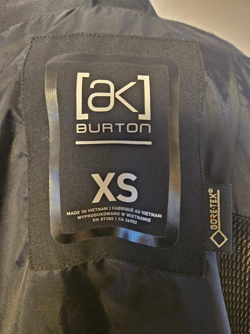 BURTON ak GORETEX レディース　スノーボードウェア　黒