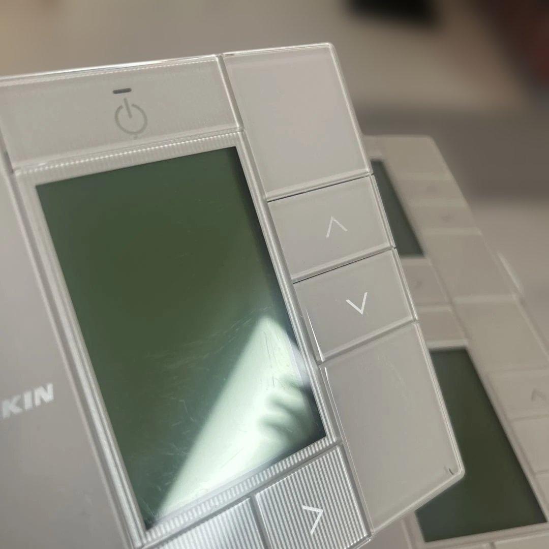 DAIKIN ダイキン　エアコンリモコン　ワイヤードリモコン　BRC1G3