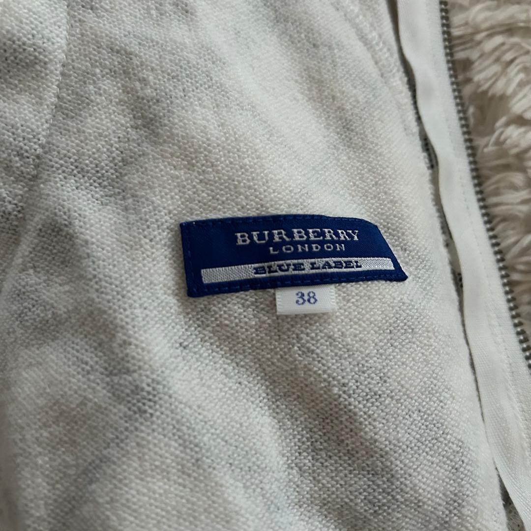 バーバリーロンドン　チェック　ジップアップパーカー　チャーム