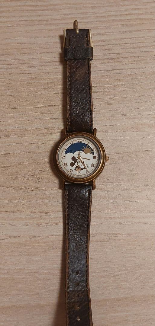 ヴィンテージ アルバ ミッキーマウス サン&ムーンウォッチ電池交換新品ベルト付き